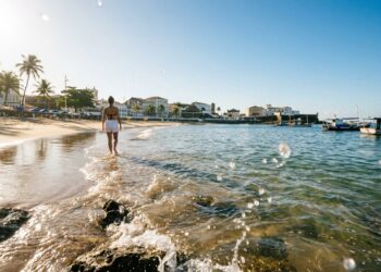 Fundada em 1549 e dona do maior Carnaval do mundo: a primeira capital do Brasil reúne 50 km de praias e patrimônio mundial