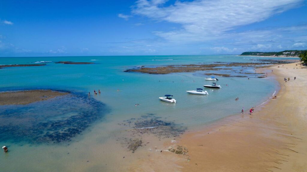 O paraíso brasileiro esquecido por séculos que parece cenário de filme, com praias perfeitas e clima de outro mundo