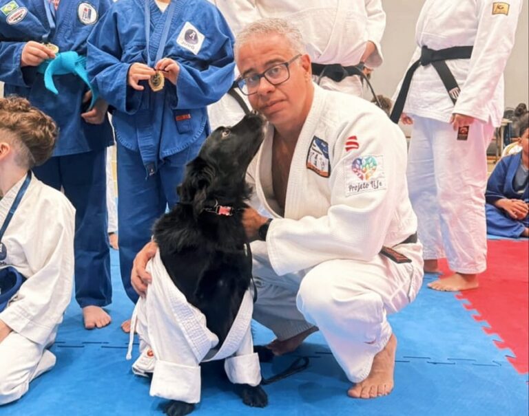 Empresário e judoca Fernando Silva realiza palestra sobre respeito e proteção animal durante evento em colégio