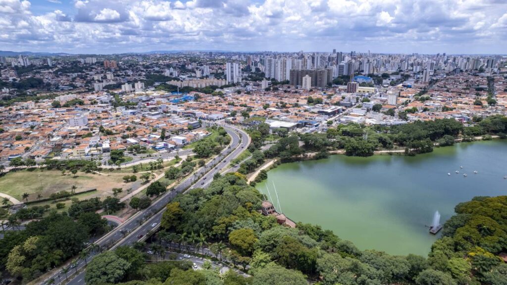 Referência econômica a poucos quilômetros da capital: município paulista consolida-se como metrópole essencial na rede brasileira