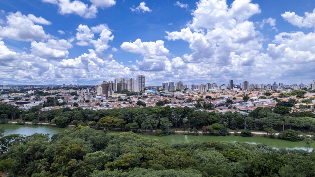 Campinas_1782172866766-1024x576 Referência econômica a poucos quilômetros da capital: município paulista consolida-se como metrópole essencial na rede brasileira