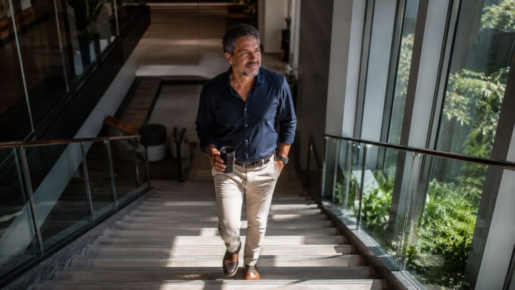 10.000 passos por dia: o que realmente muda no seu corpo depois de 60 dias mantendo essa meta