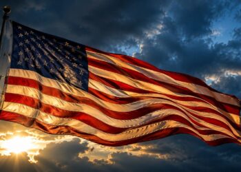 Por que a bandeira dos Estados Unidos tem exatamente 13 listras e o que esse número esconde sobre a guerra, a rebelião e o pacto entre colônias que fundou a nação mais poderosa do mundo