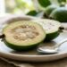 A fruta curiosa que tem cor verde brilhante e sabor de abacaxi com menta e que poucos brasileiros conhecem