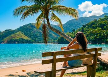 A elegância do ritmo tranquilo: a maior ilha do Rio, um destino que honra sua história e preserva a serenidade em cada caminho