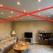 Adeus ao teto de gesso com dezenas de spots fortes: a nova tendência é mais elegante e usa iluminação indireta nos perfis de LED