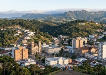 Pioneiro do turismo rural no país fica a 220 km de Florianópolis e guarda registros históricos do tropeirismo nacional