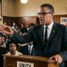 Frase do dia de Malcolm X, ativista afro-americano: "Você não pode separar a paz da justiça”