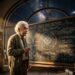Albert Einstein sobre Baruch Spinoza “Acredito no Deus de Spinoza, que se revela na harmonia ordenada de tudo o que existe, e não em um Deus que se preocupa com o destino e as ações dos seres humanos.”