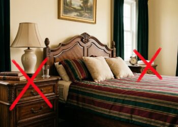 Adeus aos criados-mudos pesados e clássicos: a tendência minimalista para renovar o quarto com mesinhas laterais flutuantes