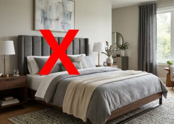 Adeus às cabeceiras volumosas estofadas: a nova tendência de design aposta em painéis de madeira minimalistas, que transformam o quarto com um visual moderno, elegante e mais leve, valorizando a simplicidade e a sofisticação do ambiente