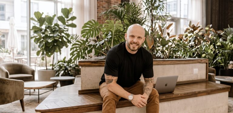 Executivo com passagem por IPOs lança o primeiro guia de Product Marketing voltado ao mercado brasileiro