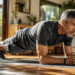 A partir dos 60 e 70 anos, este é o melhor exercício para fortalecer o core, incluindo os músculos das costas e do abdômen