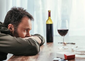 O comportamento silencioso que está levando muitas pessoas a parar de beber