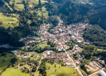 O vilarejo mineiro com inverno de até 7°C negativos entre Campos do Jordão e Monte Verde virou refúgio paulista