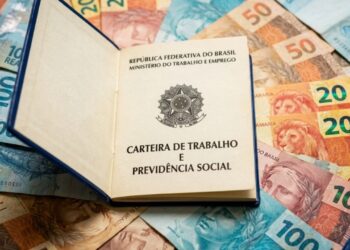 Salário mínimo de R$ 1.921,72 foi aprovado e já está valendo no Brasil