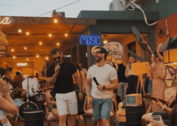 Maurício & Eduardo apostam na proximidade com o público em "Surra de Moda"