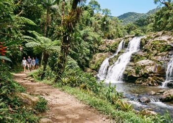Uma estrutura subvulcânica de 70 milhões de anos e o título de Cidade das Cachoeiras: o paraíso natural a apenas 30 quilômetros do Rio de Janeiro