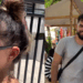 “Vamos lá, então”: mulher chora por gatinho em feira e 3 palavras do marido mudam tudo