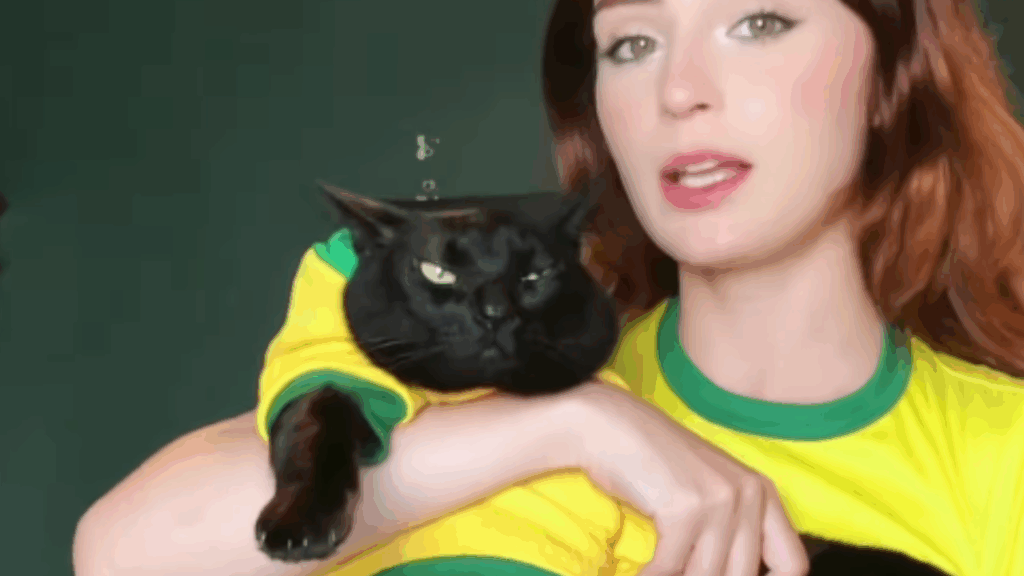 A história mais emocionante da internet: jovem adotou 12 animais sem querer em casa