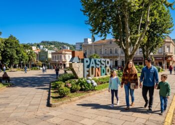 A famosa Capital Nacional da Literatura e referência para 1 milhão de pessoas: a cidade gaúcha com letras espalhadas pelas praças