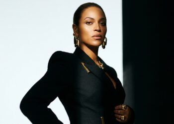 Frase do dia de Beyoncé, cantora e ícone cultural: "Eu sou meu próprio masterpiece"