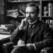 Frase do dia da Filosofia: 'A verdadeira força não está em dominar os outros, mas em dominar a si mesmo' - a reflexão inspirada em Nietzsche sobre poder interior