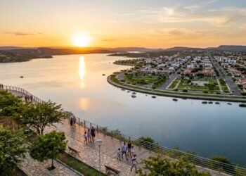Submersa em 2004, esta cidade renasceu 50 km adiante após a construção do maior açude da América Latina