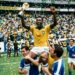 Pelé: "Cada partida é uma chance de deixar sua marca; desperdiçar oportunidades é desperdiçar vidas." – A urgência que transforma o ordinário em extraordinário