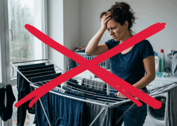 Adeus às roupas úmidas que não secam nunca dentro de casa: o segredo é usar um desumidificador ou ventilador para eliminar o mofo na hora de secar roupas