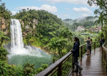 A Gramado Catarinense ostenta uma cachoeira de 125 metros na Serra do Mar e guarda o museu mais antigo do estado fundado em 1933