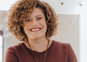 Grupo NEO reforça expansão na América Latina com chegada de Viviana Lopes