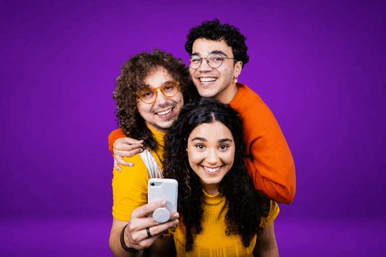Irmãos Cauwave estreiam na Flamus com conteúdos exclusivos