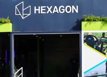 Tecnologia da Hexagon aparece em série britânica sobre agricultura e reforça avanço da automação no campo