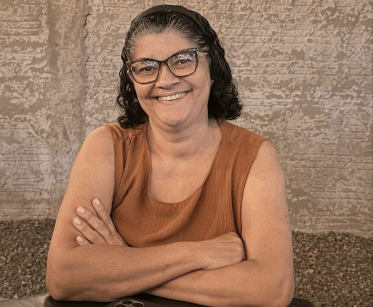 Sete anos vendendo brigadeiro na rua e um nome lido ao vivo: como Lucinea chegou ao R$ 1 milhão do Pix do Milhão