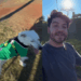 Em depressão, rapaz reza por milagre e encontra cão sem teto na rua: “Achei que mudaria a vida dele, ele salvou a minha”