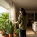 5 dicas para cultivar boas energias em casa com plantas e hábitos simples