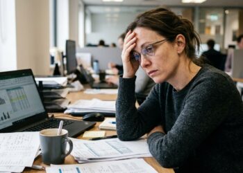 Burnout já é reconhecido como doença do trabalho e pode garantir estabilidade no emprego
