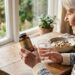 Vitamina D após os 60: qual tipo o corpo aproveita melhor para fortalecer os ossos
