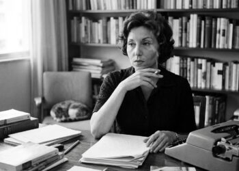 Frase do dia de Clarice Lispector: "Liberdade é pouco. O que eu desejo ainda não tem nome." – A busca pelo indizível