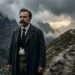 Friedrich Nietzsche observa um caminho difícil que segue em direção ao horizonte.