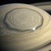 O decágono no polo sul de Saturno observado pelo Hubble