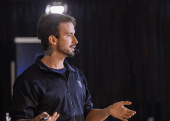 Douglas Gomides põe o Brasil no mapa do marketing médico latino-americano
