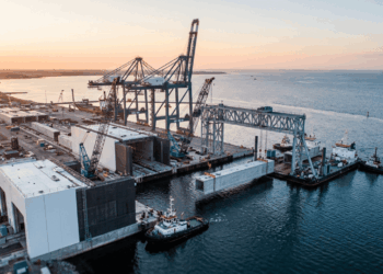 Como engenheiros conseguiram fabricar e alinhar blocos de 73.500 toneladas no fundo do mar sem comprometer a estrutura do túnel
