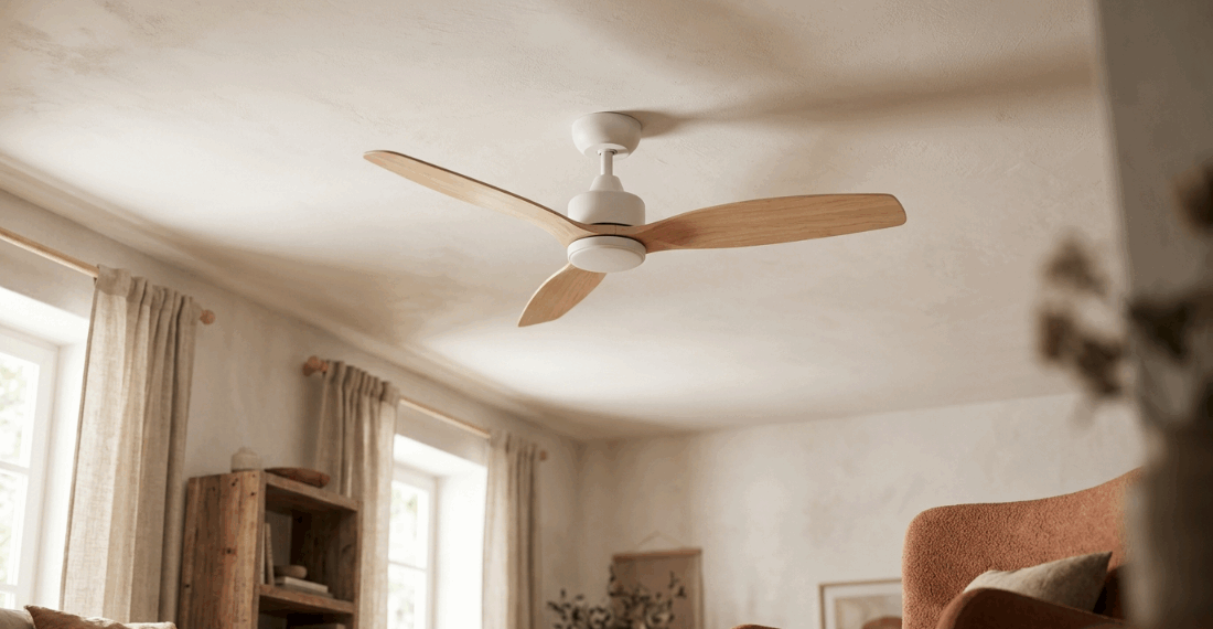 Seu ventilador de teto balança inteiro e faz um barulho estranho ao ligar na velocidade máxima? O segredo pode ser uma camada invisível de pó nas pás
